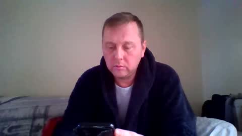 Snapshot of 2ndlipeater chatting on 26, 11, 2025 Girts online show from 26, 11, 2025