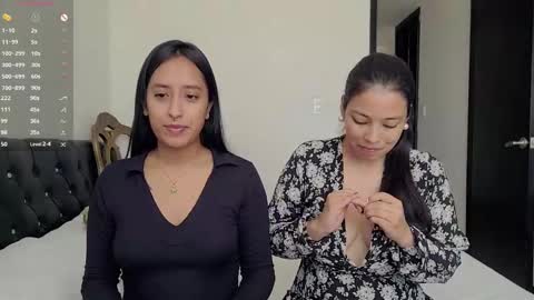 Snapshot of 2summerlove2 chatting on 19, 1, 2025 Dalilah and Tarah online show from 19, 1, 2025