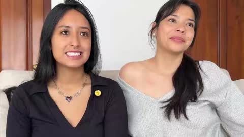 Snapshot of 2summerlove2 chatting on 25, 10, 2025 Dalilah and Tarah online show from 25, 10, 2025