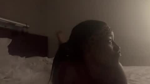 GamerBaddieLux online show from 12, 11, 2025