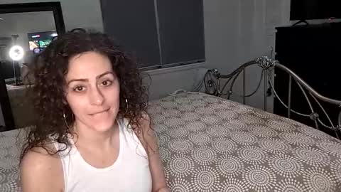 KC420Couple online show from 2, 6, 2026