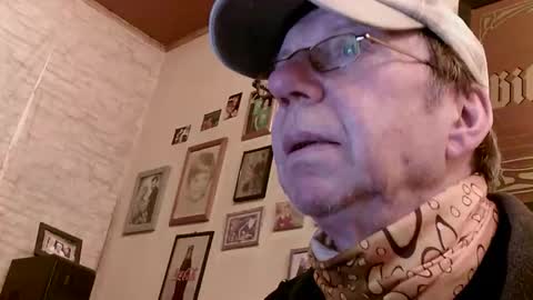 Snapshot of 64shorty chatting on 19, 4, 2026 64shorty online show from 19, 4, 2026
