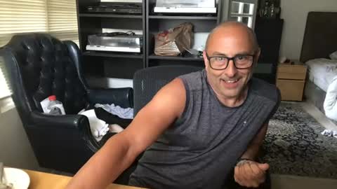 daddy vegas  for single women and couples here online show from 1, 7, 2026