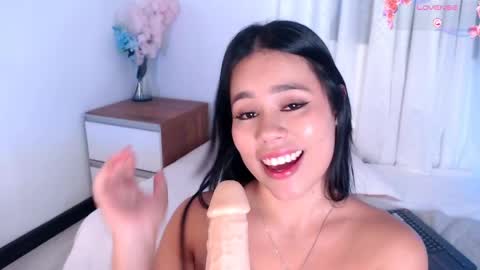 Mia online show from 6, 6, 2026
