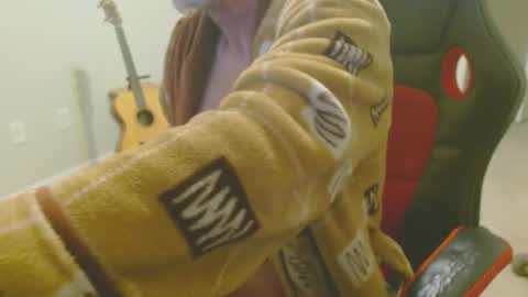 6stringer62 online show from 13, 2, 2025