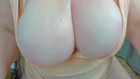 Snapshot of 777_brendi_777 chatting on 11, 1, 2025 Brendi online show from 11, 1, 2025