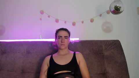 Snapshot of 777_milu chatting on 4, 10, 2025 milu online show from 4, 10, 2025