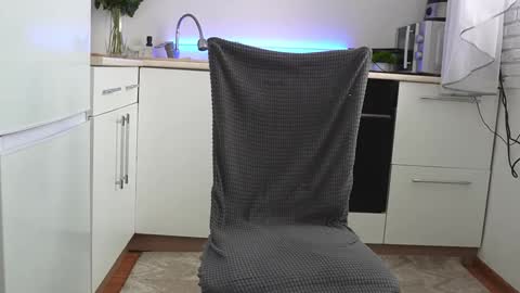 Monicano face online show from 16, 3, 2026