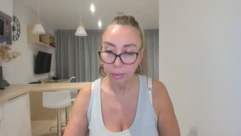 8ciara online show from 25, 11, 2025