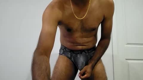 Snapshot of 8inch_desi chatting on 17, 10, 2025 8inch_desi online show from 17, 10, 2025