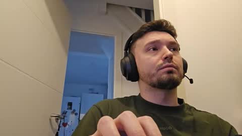 8inchdude93 online show from 6, 2, 2026