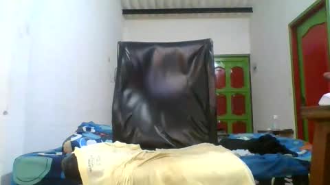 8inchesedge online show from 7, 3, 2026