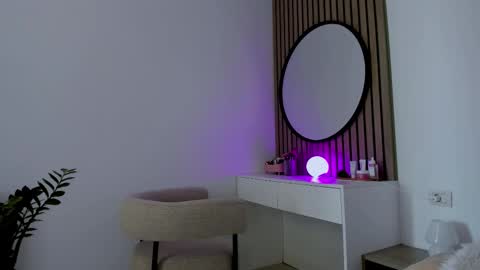 8selene online show from 4, 3, 2026