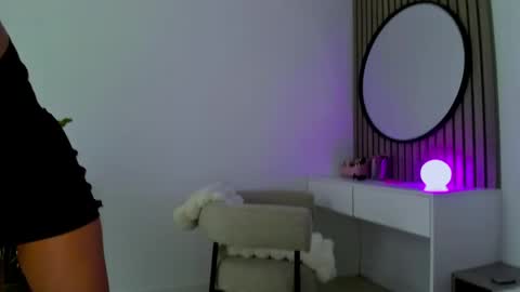 8selene online show from 20, 5, 2026
