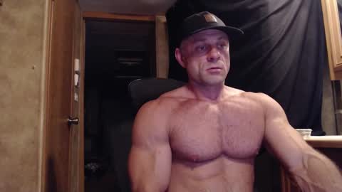 9 fat inches online show from 17, 9, 2025