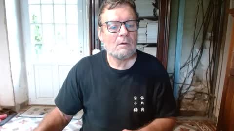 Snapshot of _123_voyeur_ chatting on 19, 10, 2025 _123_voyeur_ online show from 19, 10, 2025