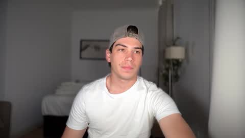 Snapshot of _aesthetic chatting on 30, 10, 2025 _aesthetic online show from 30, 10, 2025