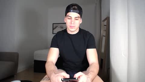 _aesthetic online show from 1, 4, 2026