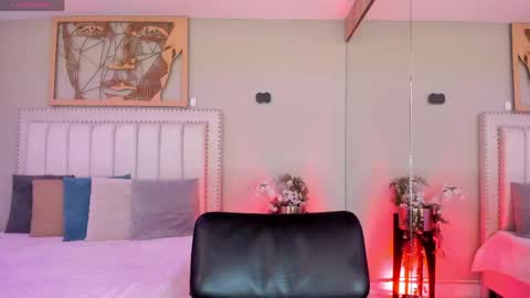    online show from 24, 4, 2026