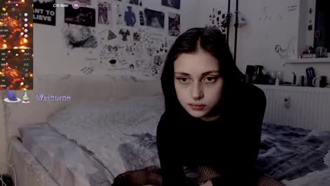 Snapshot of _alisa_in_wonderland chatting on 12, 12, 2024 Charlotte and Alex online show from 12, 12, 2024