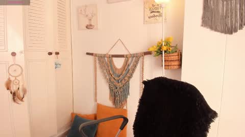 Ana Ruiz online show from 18, 11, 2025