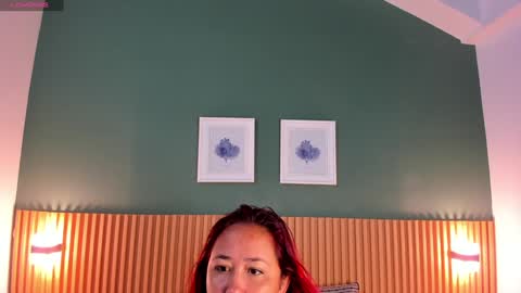 Snapshot of _anavictoria_ chatting on 4, 1, 2025 Ana Victoria online show from 4, 1, 2025