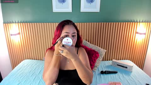 Snapshot of _anavictoria_ chatting on 13, 1, 2025 Ana Victoria online show from 13, 1, 2025