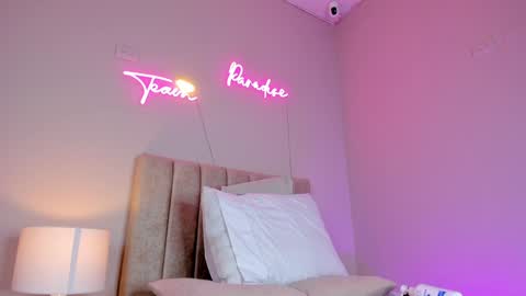 ngela  online show from 22, 1, 2025