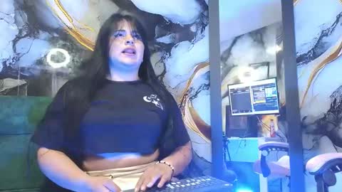 Angela  online show from 15, 4, 2026