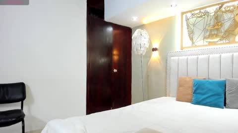 Snapshot of _anna_maria chatting on 9, 11, 2025 online show from 9, 11, 2025