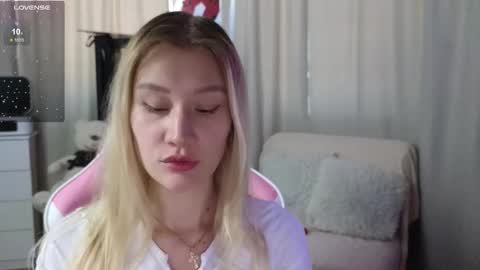 Snapshot of _anna_nolan_ chatting on 17, 9, 2025 Anna Nolan online show from 17, 9, 2025