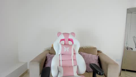    online show from 27, 1, 2025