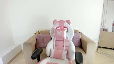    online show from 29, 1, 2025