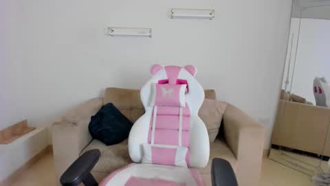    online show from 10, 1, 2026