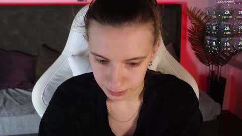 _ash_leyy_ online show from 15, 1, 2026