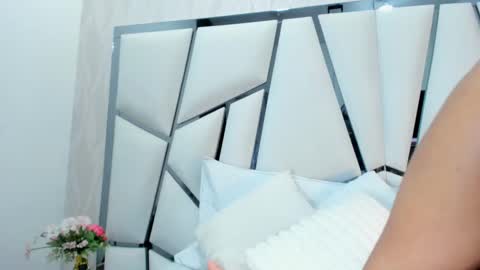 Aura online show from 31, 10, 2025