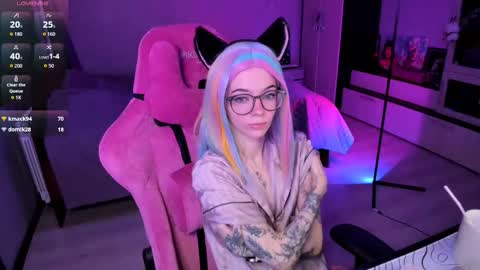 Snapshot of _black_fox__ chatting on 18, 10, 2025 Olivia Subscribe to my Fansly - online show from 18, 10, 2025