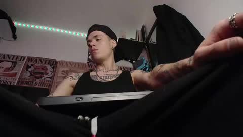 Snapshot of _blackshadow__ chatting on 4, 2, 2026 SHADOW online show from 4, 2, 2026