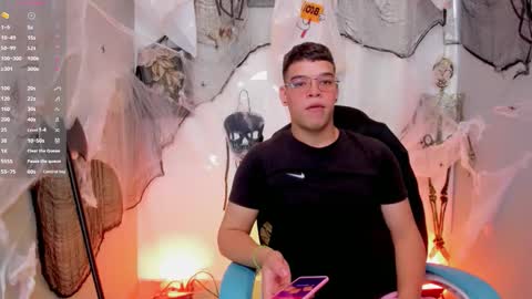 Snapshot of _blake_boy chatting on 28, 10, 2025 _blake_boy online show from 28, 10, 2025