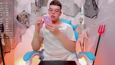 Snapshot of _blake_boy chatting on 29, 10, 2025 _blake_boy online show from 29, 10, 2025