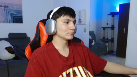 B L A K E online show from 6, 2, 2025