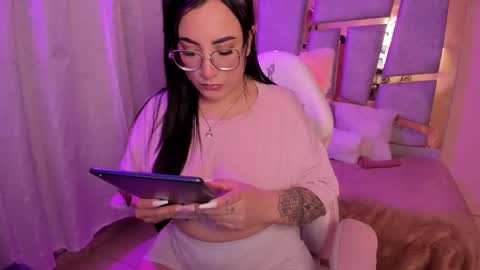 Angie  Independent model online show from 29, 9, 2025