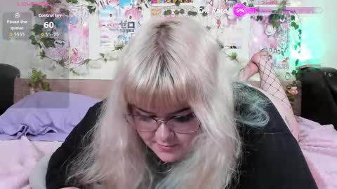 _candym1lky_ online show from 8, 3, 2026