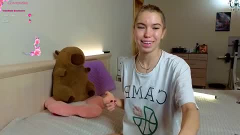 _capybara0_0 online show from 30, 11, 2025