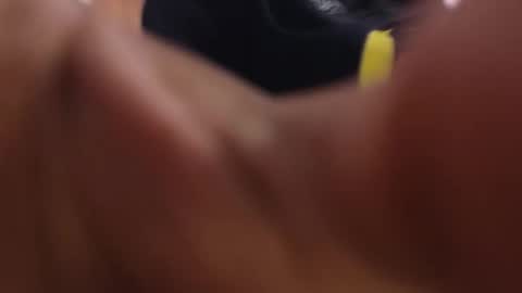 Caroline online show from 17, 4, 2026