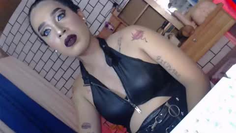 Snapshot of _caroline69 chatting on 8, 4, 2026 Caroline online show from 8, 4, 2026