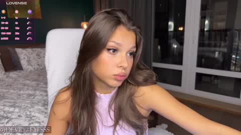 Snapshot of _catchmeifyoucan chatting on 13, 1, 2025 Angela online show from 13, 1, 2025