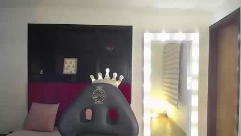 _charlotte_collins_ online show from 20, 9, 2025