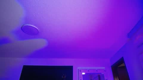 _charlotte_collins_ online show from 12, 1, 2026