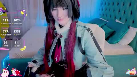 Alisa NO NUDE online show from 31, 10, 2025